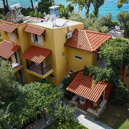 Mathesi Apartment Balcony إيليا المظهر الخارجي الصورة