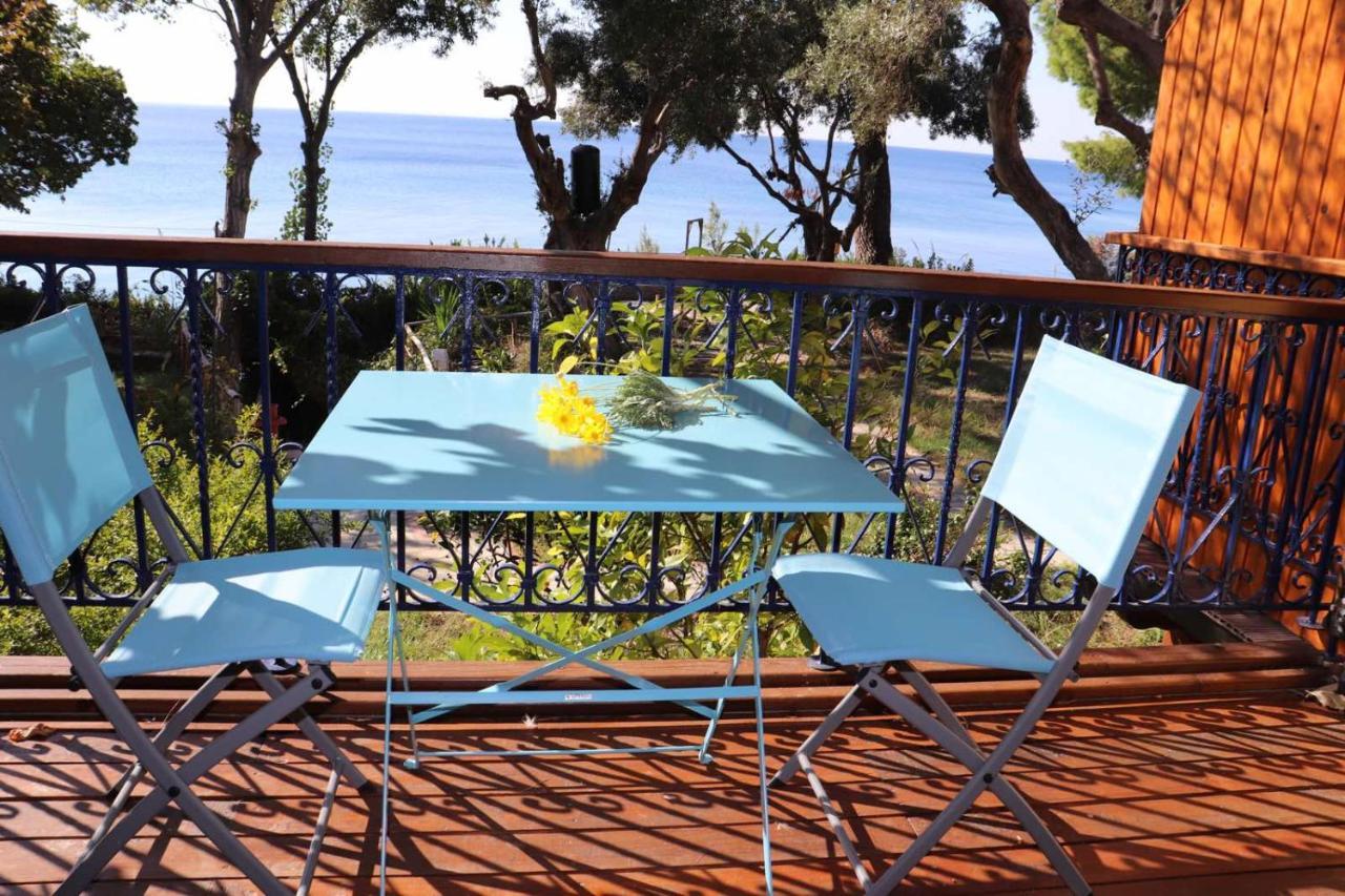 Mathesi Apartment Balcony إيليا المظهر الخارجي الصورة